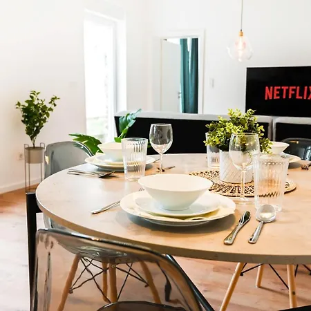 Appartamento 50qm In Zentral Gelegen Mit Hohen Decken - Beuys - *