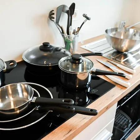 50qm In Zentral Gelegen Mit Hohen Decken - Beuys -