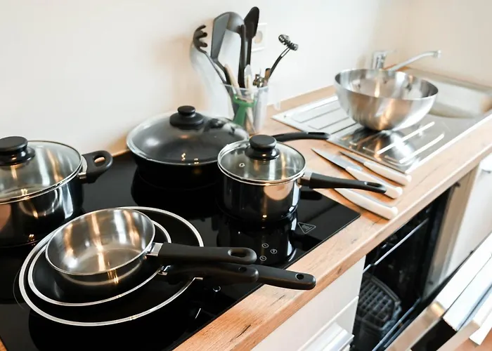 50qm In Zentral Gelegen Mit Hohen Decken - Beuys -